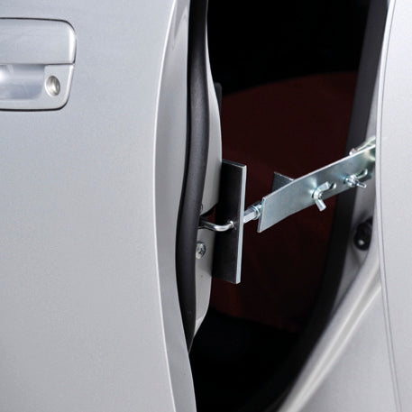 Leva per ancoraggio portiera